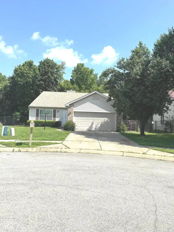 11018 Waterfield LN, Indianapolis, IN 46235