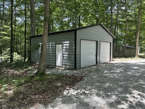 191 Schores LN, Bedford, IN 47421