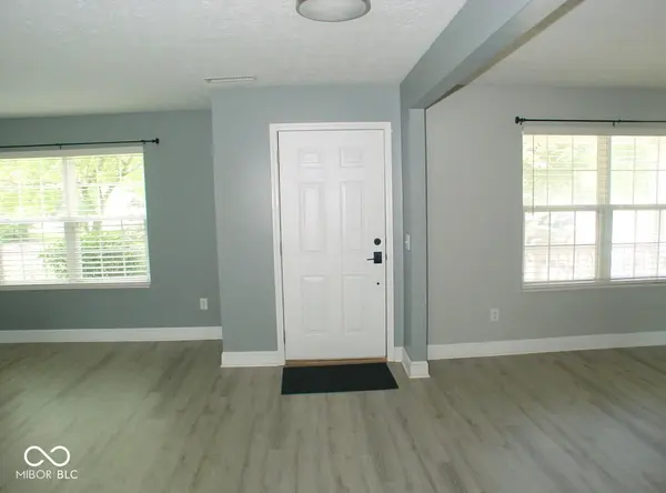 2451 S Woodgrove WAY, New Palestine, IN 46163