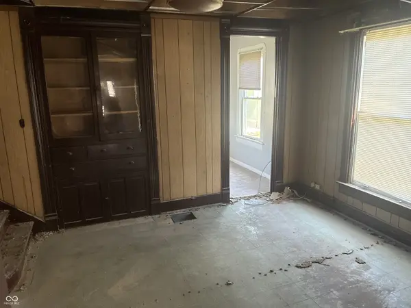 2021 Bellefontaine ST, Indianapolis, IN 46202