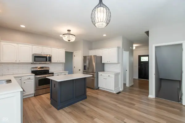 10950 Midnight PASS, Fishers, IN 46037