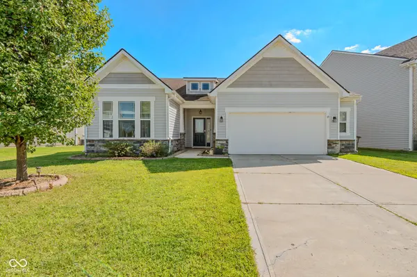 2337 Creekland DR, Columbus, IN 47201