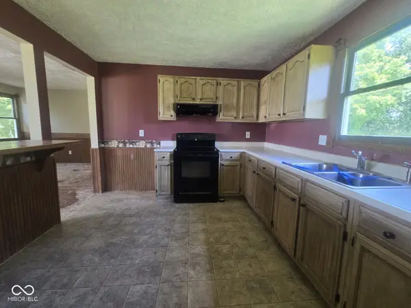 7930 N State Road 157, Worthington, IN 47471