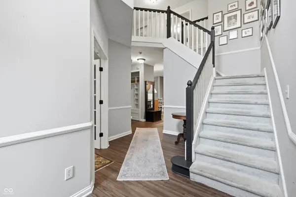 4335 Riverbirch RUN, Zionsville, IN 46077
