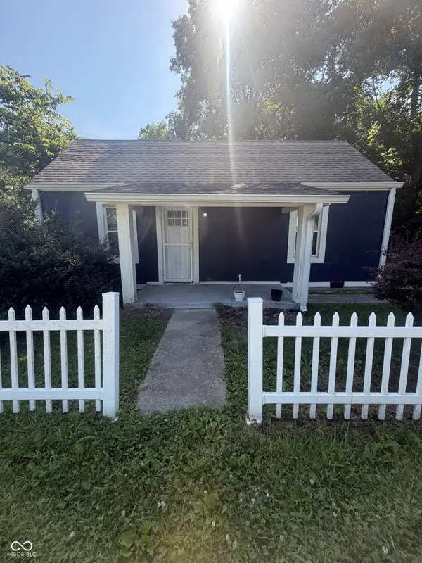 3325 Collier ST, Indianapolis, IN 46221