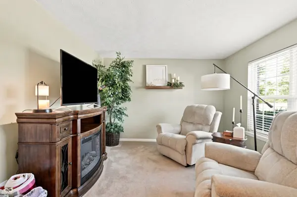 5435 Reston DR, Plainfield, IN 46168