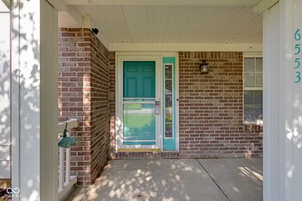 6553 Hunters RDG S, Zionsville, IN 46077