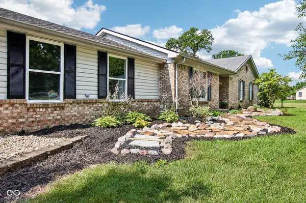 7525 E Hanna AVE, Indianapolis, IN 46239