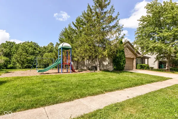 6864 Merritt Ridge WAY, Avon, IN 46123