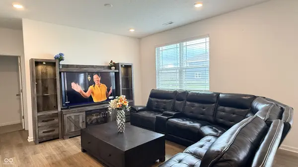 71 Varner DR, Whiteland, IN 46184