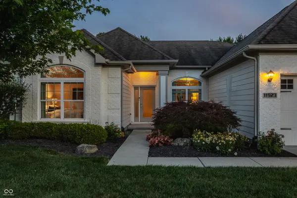 11923 Avedon WAY, Zionsville, IN 46077