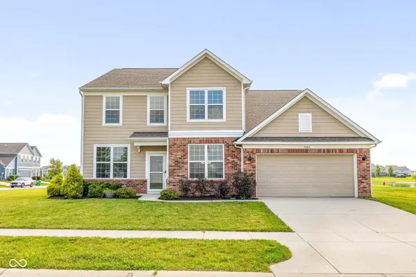 5563 Gateway East DR, Whitestown, IN 46075