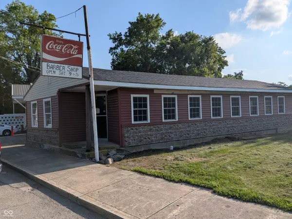 4 S State ST, Markleville, IN 46056