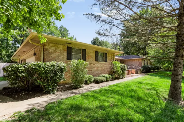 930 Mellowood DR, Indianapolis, IN 46217