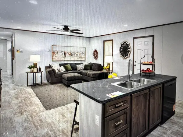 3019 Kensington SQ, North Vernon, IN 47265