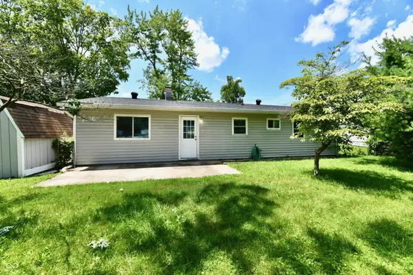 581 Northgate DR, Greenwood, IN 46143