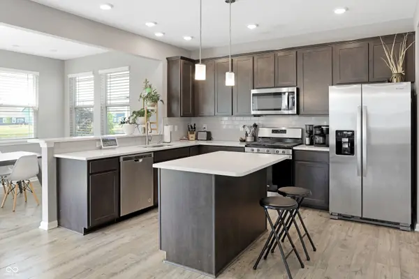 6643 Birmingham AVE, Mccordsville, IN 46055