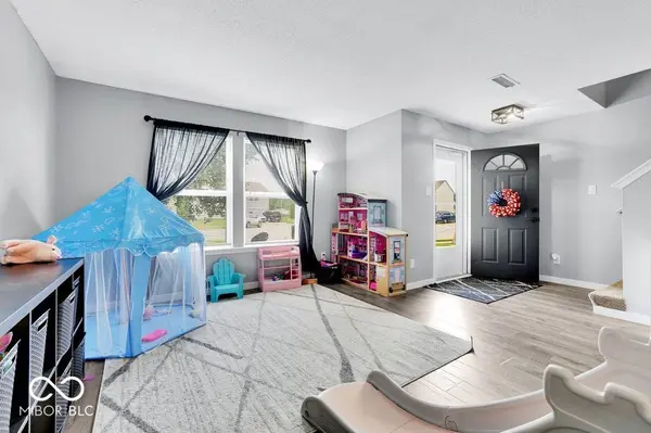 2253 Edgewater, Plainfield, IN 46168