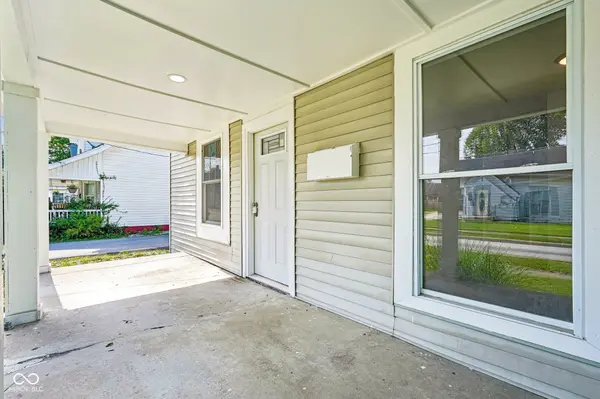 260 W Wiley ST, Greenwood, IN 46142