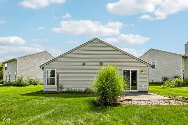15518 Wandering WAY, Noblesville, IN 46060