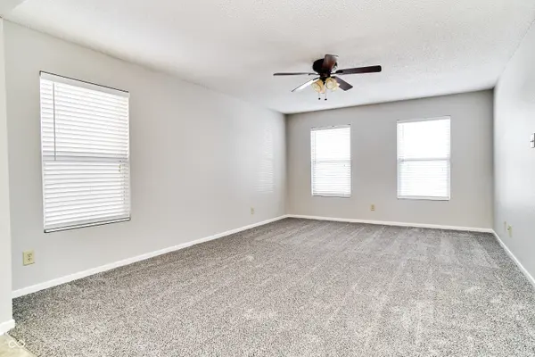 14169 Clapboard DR, Noblesville, IN 46060