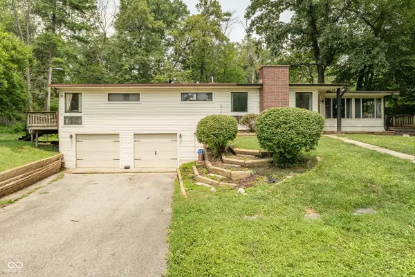 7774 Twin Beech LN, Indianapolis, IN 46226