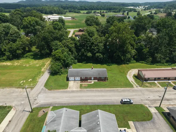 201 S Water ST, Brownstown, IN 47220