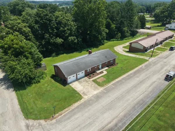 201 S Water ST, Brownstown, IN 47220