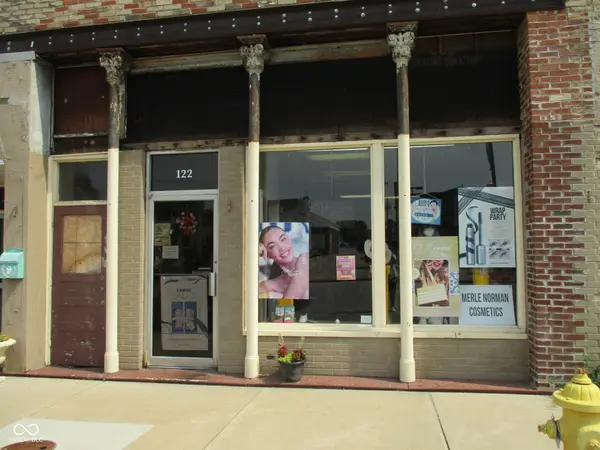 122 W Main ST, Crawfordsville, IN 47933