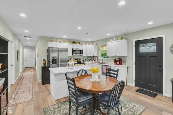 348 N Virgil ST, Jasonville, IN 47438