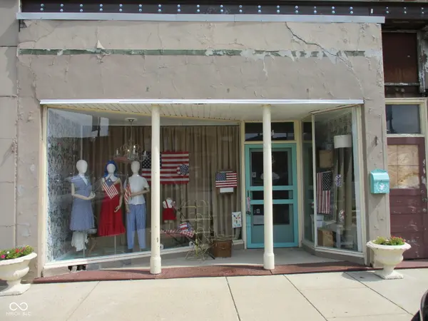 124 W Main ST, Crawfordsville, IN 47933