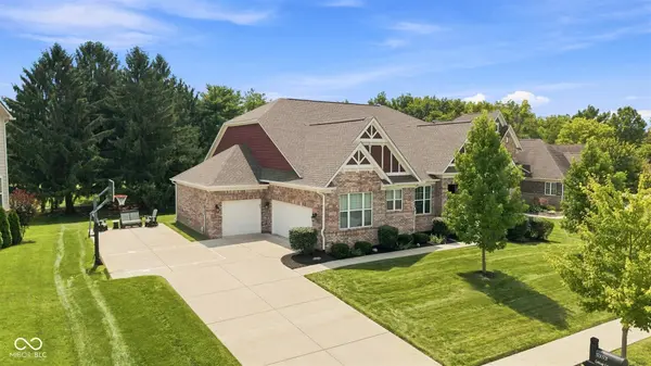 5353 Cottage Grove LN, Noblesville, IN 46062