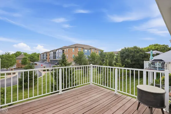 835 Ivy LN, Carmel, IN 46032