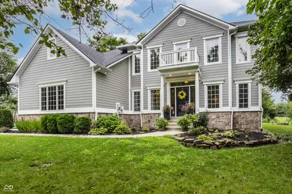 7441 Oakland Hills DR, Indianapolis, IN 46236