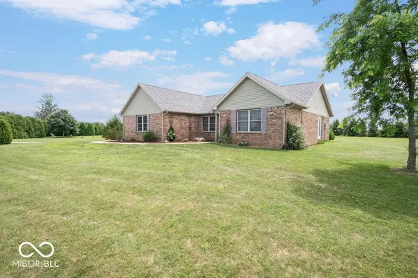 5307 W Division RD, Tipton, IN 46072