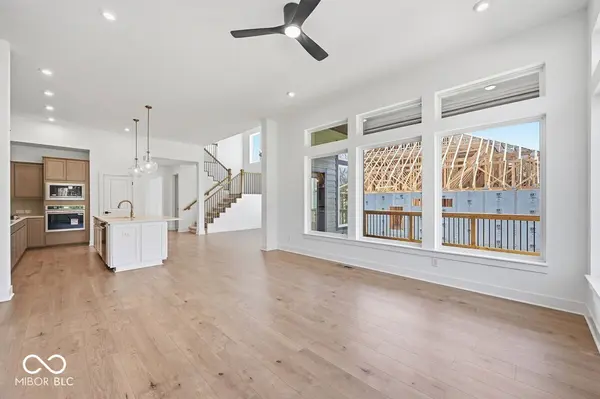 15978 Vitalize RUN, Fishers, IN 46040
