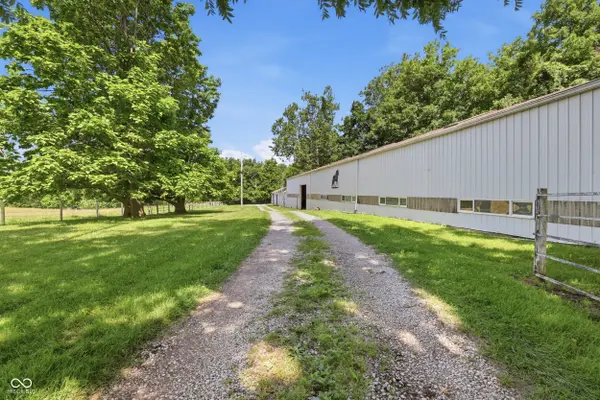 7334 N County Road 600 E, Bainbridge, IN 46105