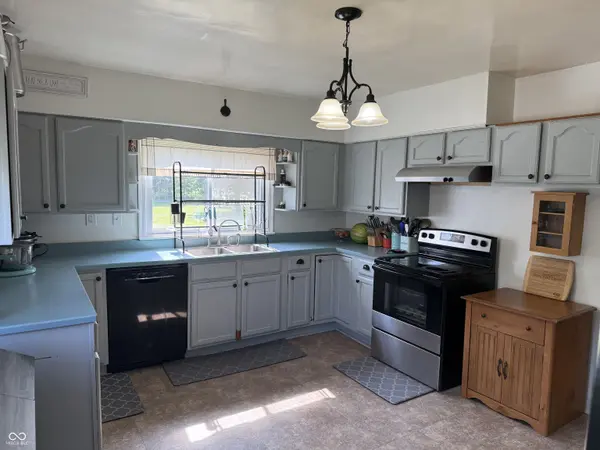 520 W County Road 400 S, New Castle, IN 47362