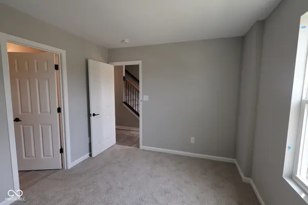 5704 Boynton DR, Noblesville, IN 46062