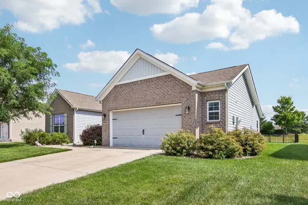 8725 Hornady DR, Indianapolis, IN 46239
