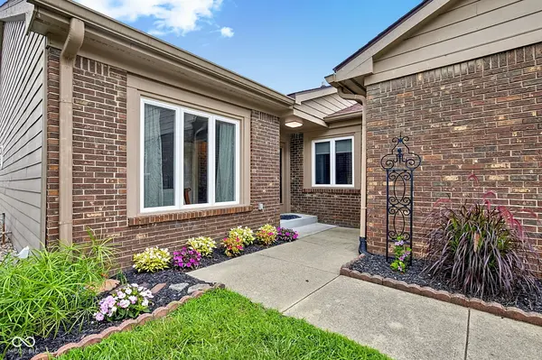 1807 Crystal Bay East DR, Plainfield, IN 46168