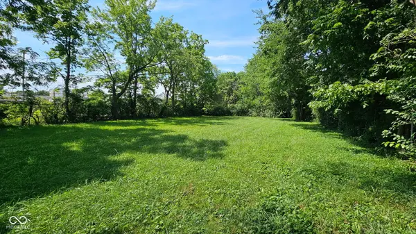200 Academy ST, Greenwood, IN 46143