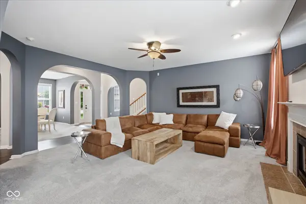 12322 Twyckenham DR, Fishers, IN 46037