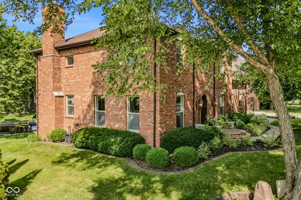 4695 Stonebridge CT, Columbus, IN 47201