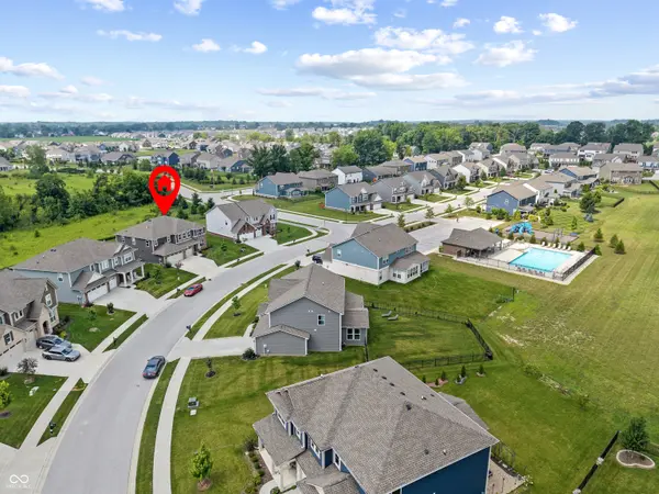 4089 Grange DR, Bargersville, IN 46106