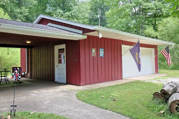 6660 N Railroad RD, Morgantown, IN 46160