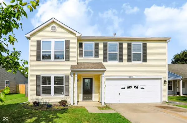 1343 Jasmine DR, Greenfield, IN 46140