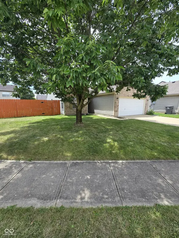 5360 Lakeside Manor DR, Indianapolis, IN 46254