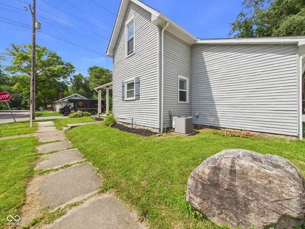 1124 E 10th ST, Anderson, IN 46012