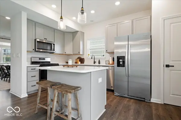 6648 Cardiff DR, Mccordsville, IN 46055